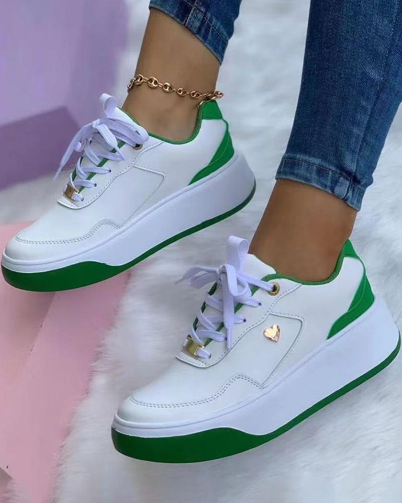 

Heart Pattern Contrast Paneled Platform Sneakers, White&green