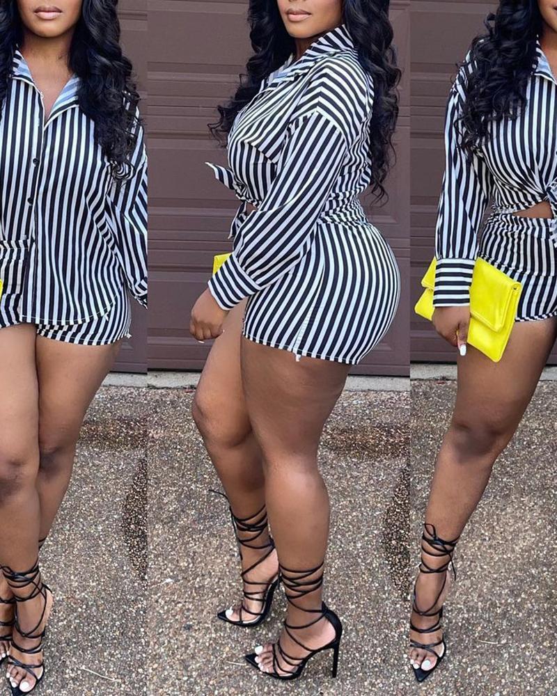 

Striped Print Colorblock Buttoned Shirt & Shorts Sets, Black