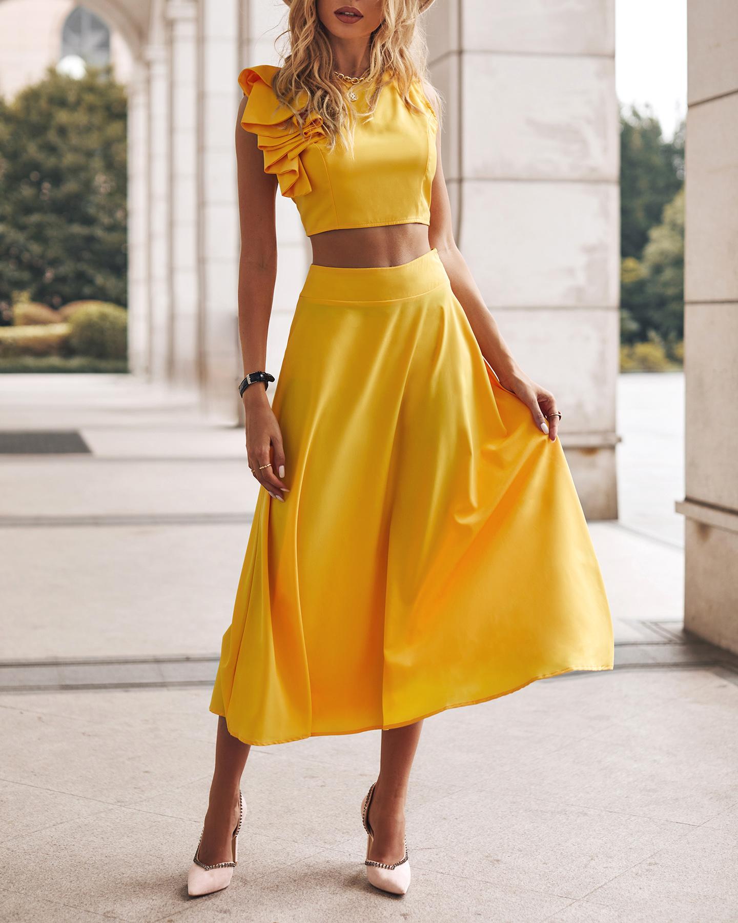

Ruffles Backless Crop Top & Maxi Skirt Set, Yellow