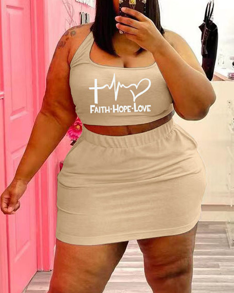 

Plus Size Letter Heart Print Crop Tank Top & Skirt Set, Apricot