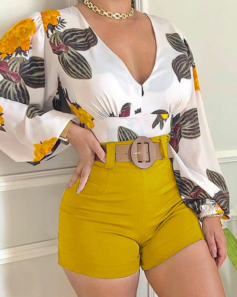 

Plants Print Lantern Sleeve Top & Plain Shorts Set, Yellow