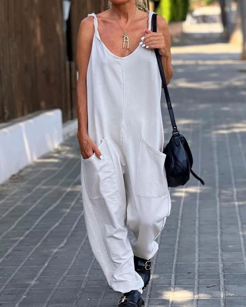 

Pocket Design V-Neck Sleeveless Jumpsuit, White