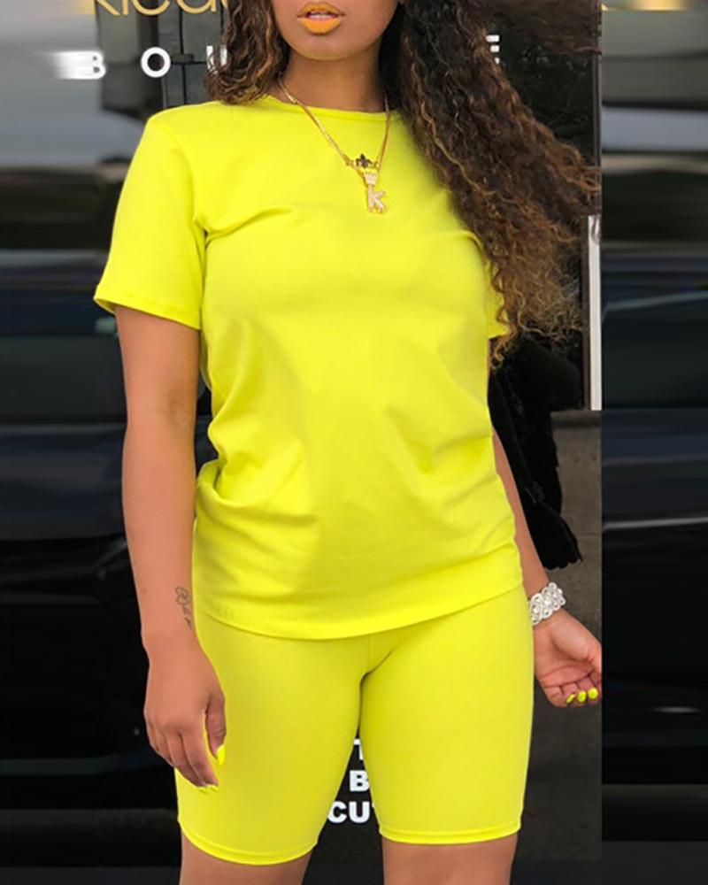 

Solid Short Sleeve Sporty Women Top & Short Set, Yellow