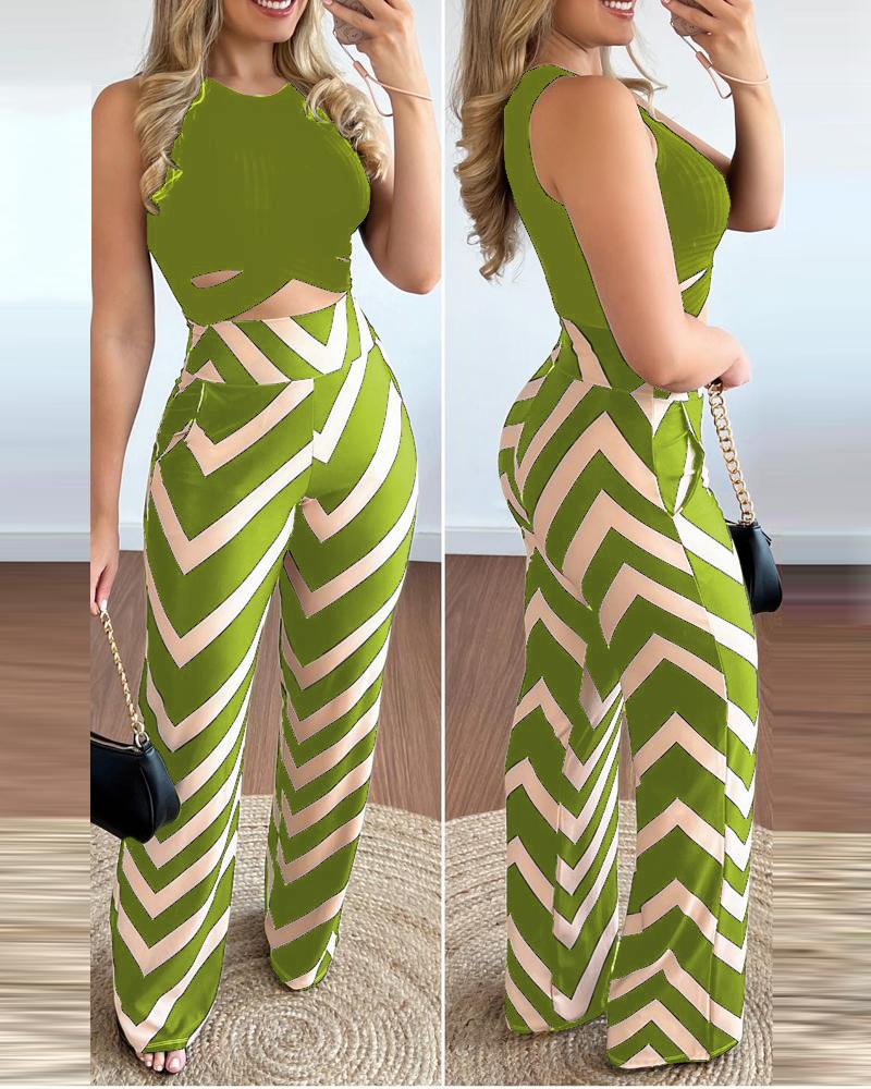 

Crisscross Crop Tank Top & Geo Print High Waist Pants Set, Green