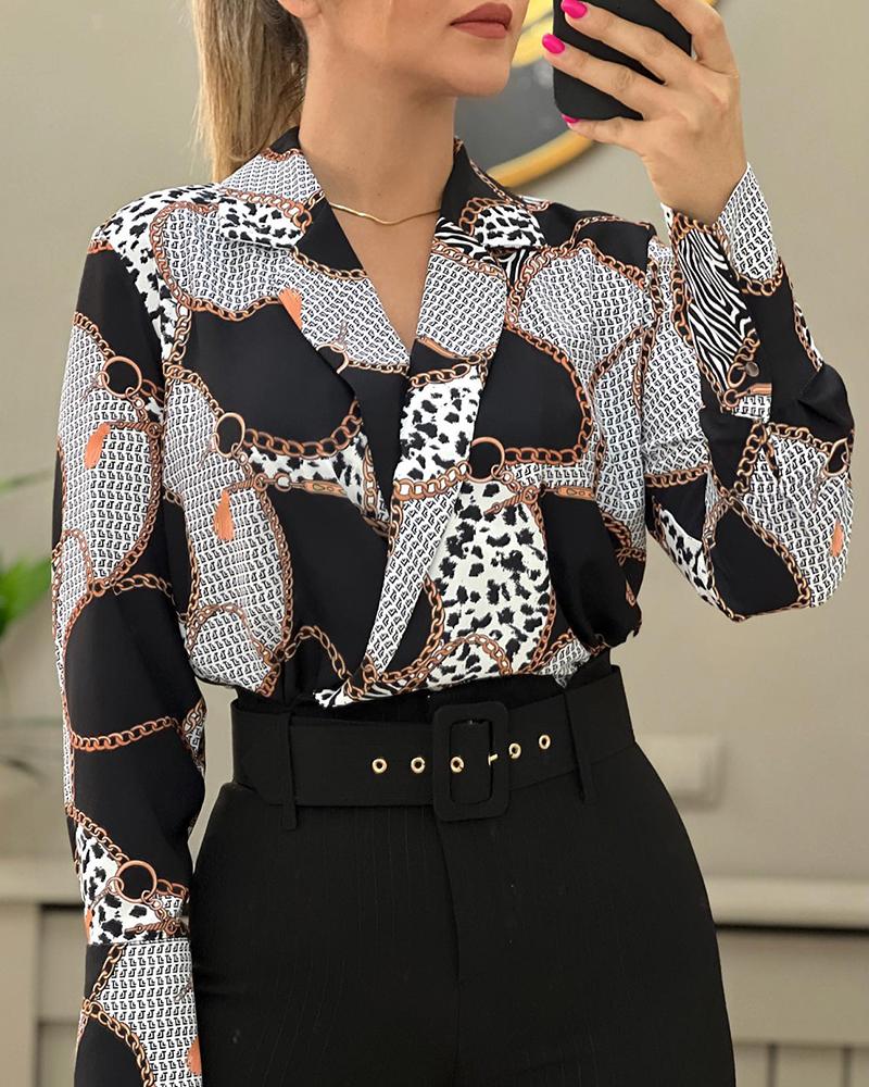 

Chian Animal Print Colorblock Notched Collar Overlap Top, Black