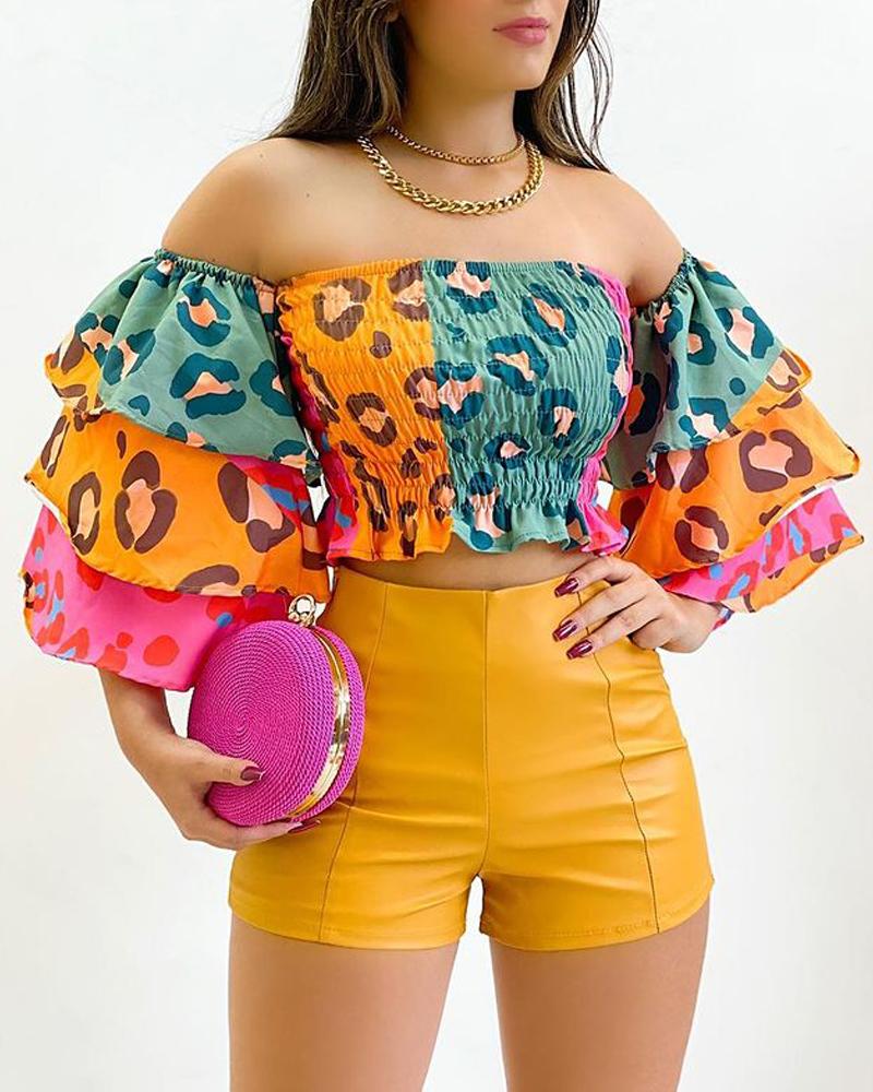 

Leopard Print Off Shoulder Bell Sleeve Shirred Crop Top & Shorts Set