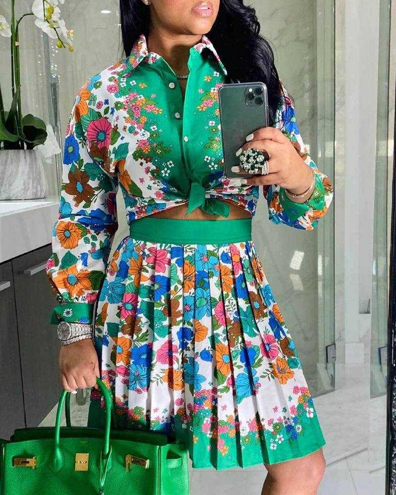 

Floral / Paisley Scarf Print Button Design Top & Pleated Skirt Set, Green