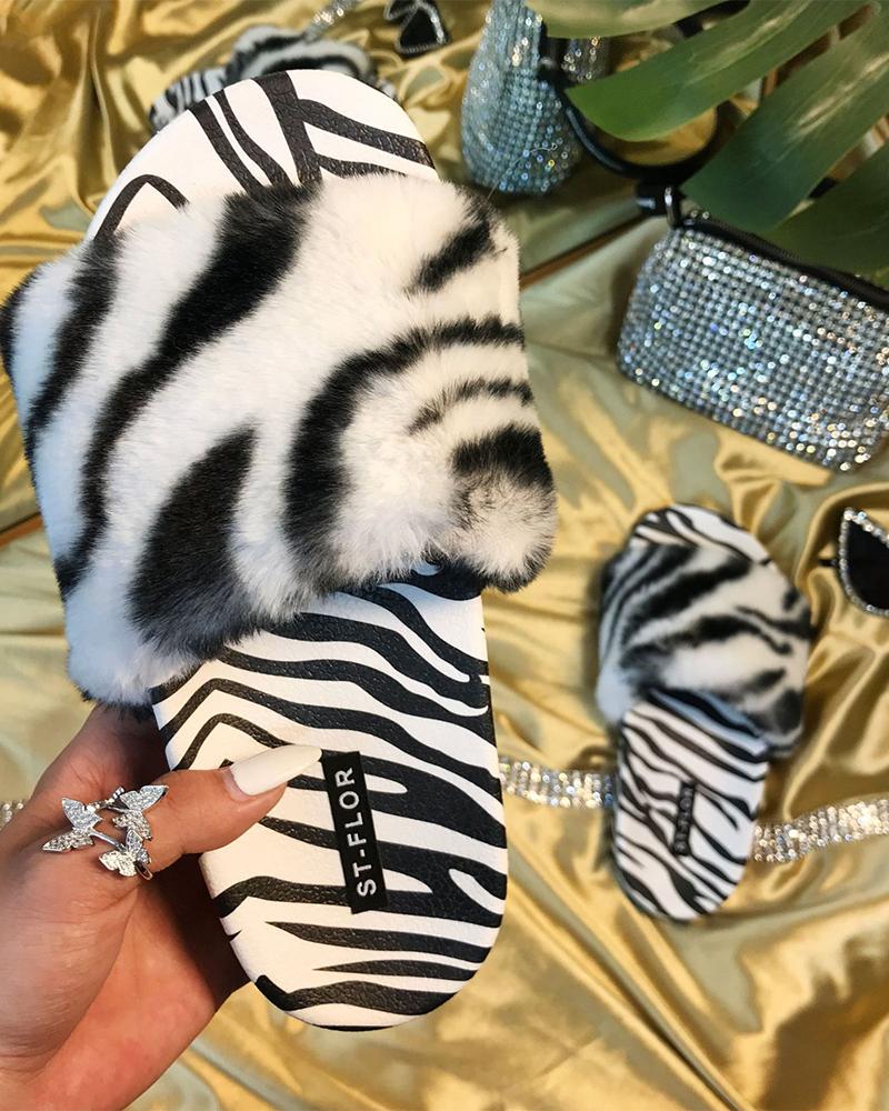 

Zebra Stripe Print Fluffy Upper Round-toe Open-toe Flat Sandals