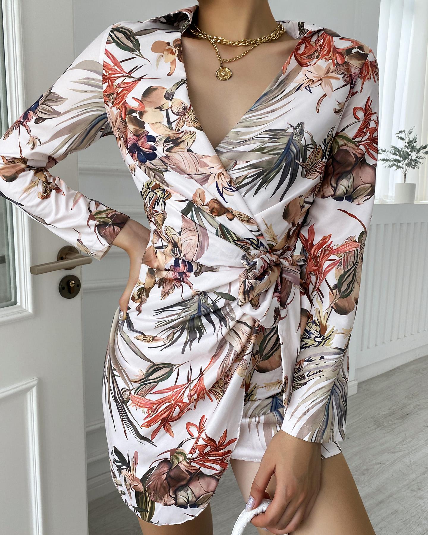 

Floral Print Long Sleeve Tie Front Ruched Casual Dress, Multicolor