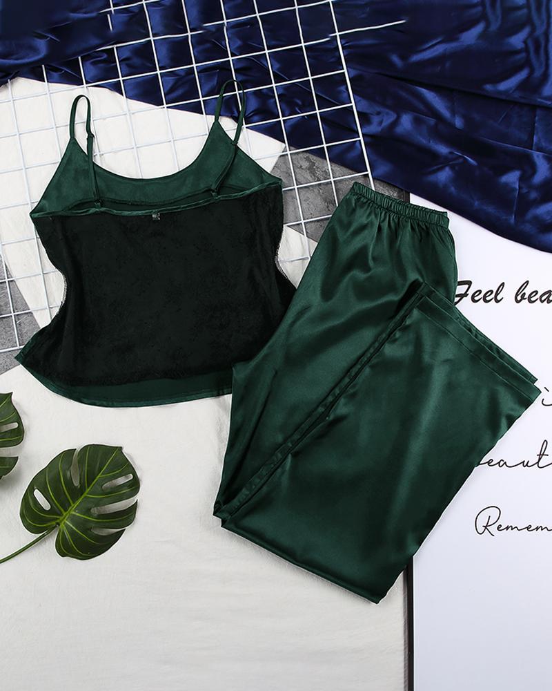 

Crochet Lace Patch U-Neck Cami Set, Green