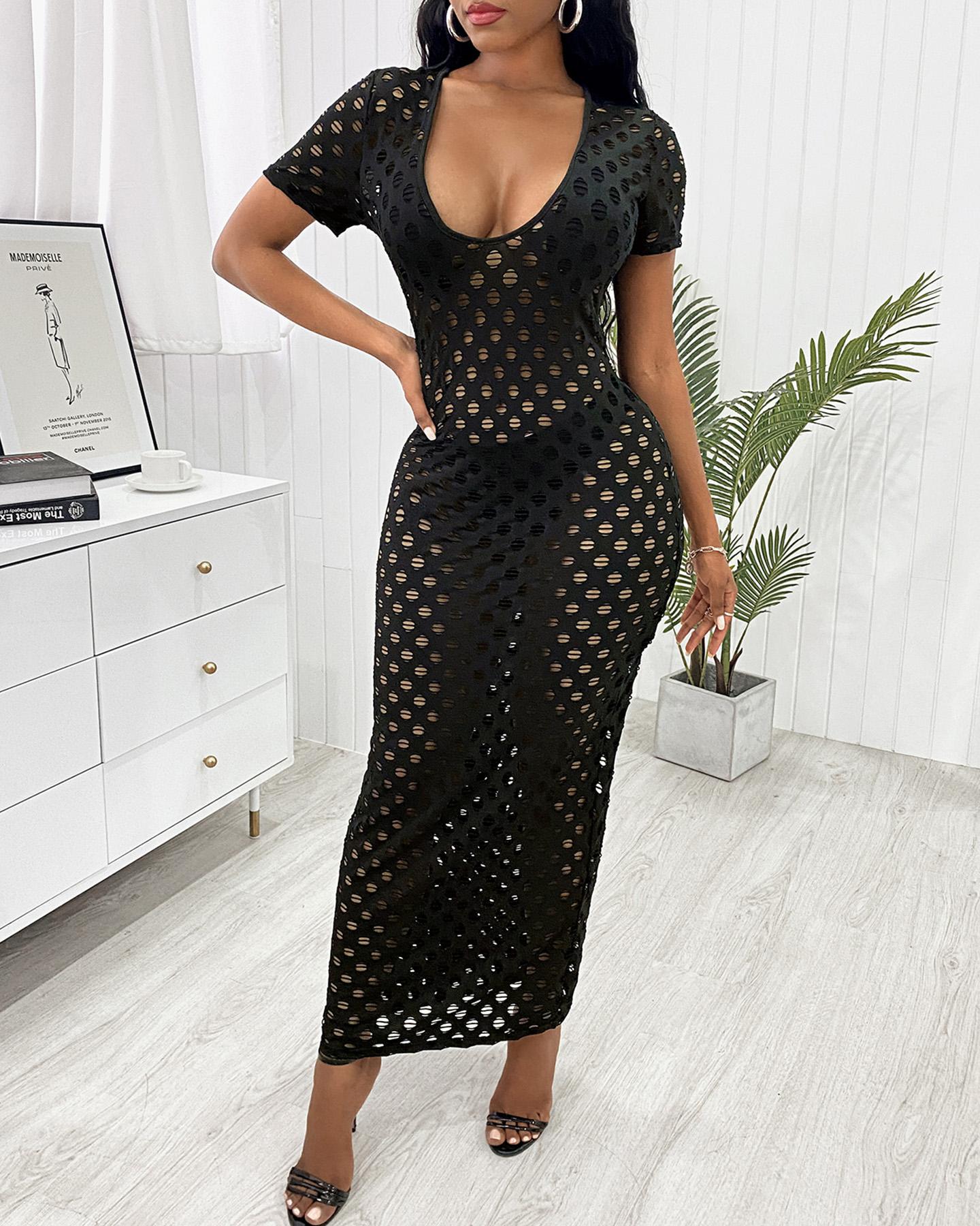 

Short Sleeve Cutout Plunge Maxi Dress, Black