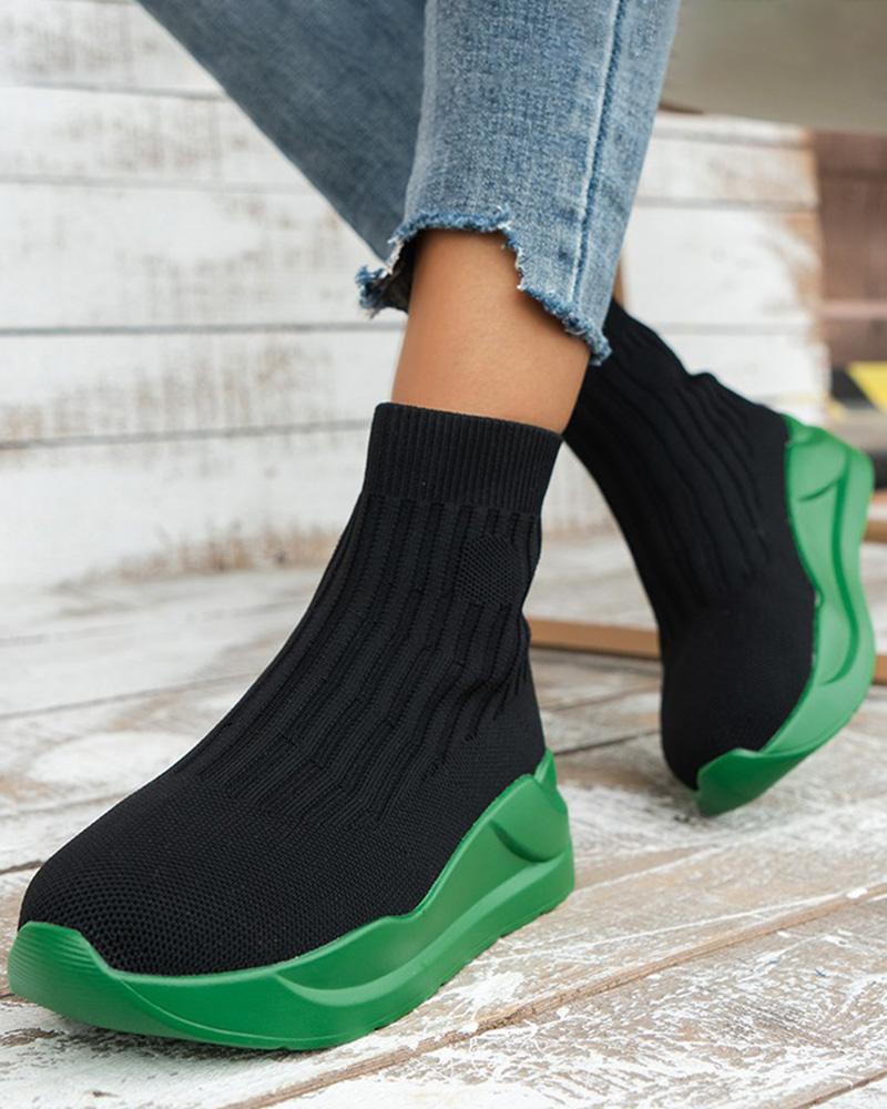 

Round Toe Contrast Paneled Knit Boots, Green