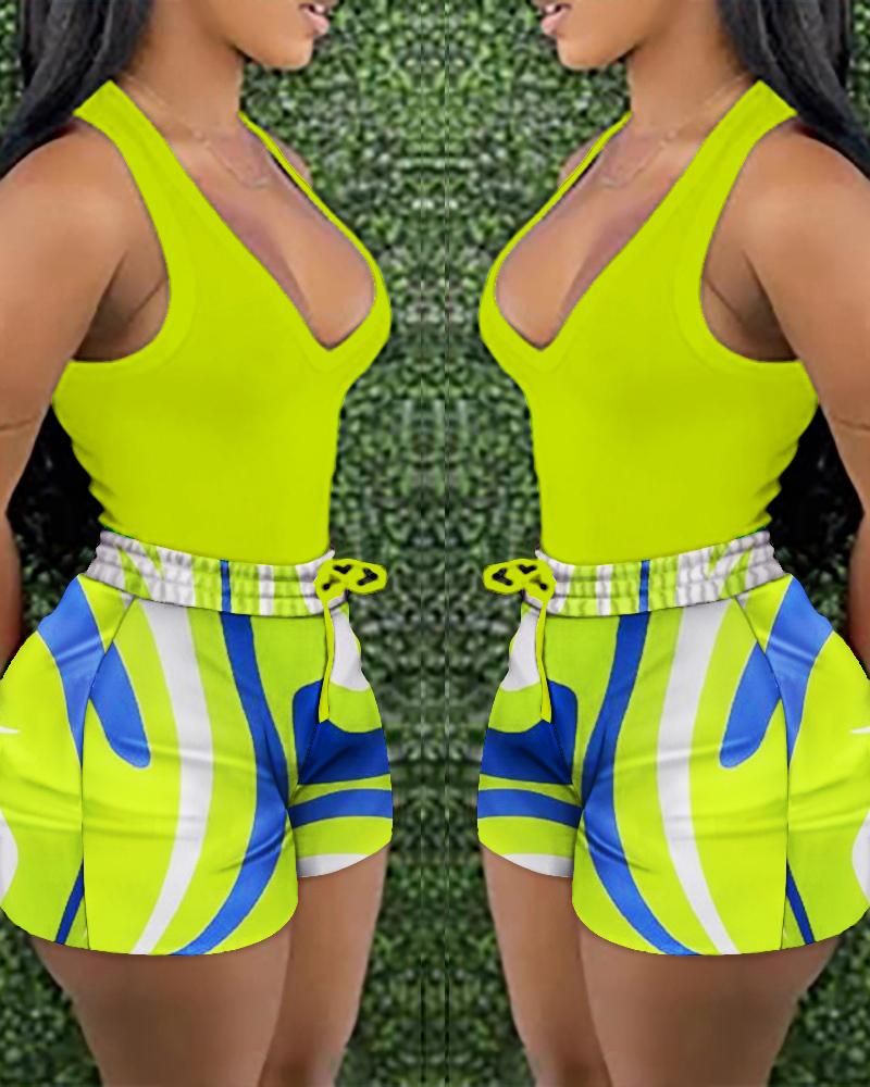

Plain Tank Top & Colorblock Drawstring Shorts Set, Green