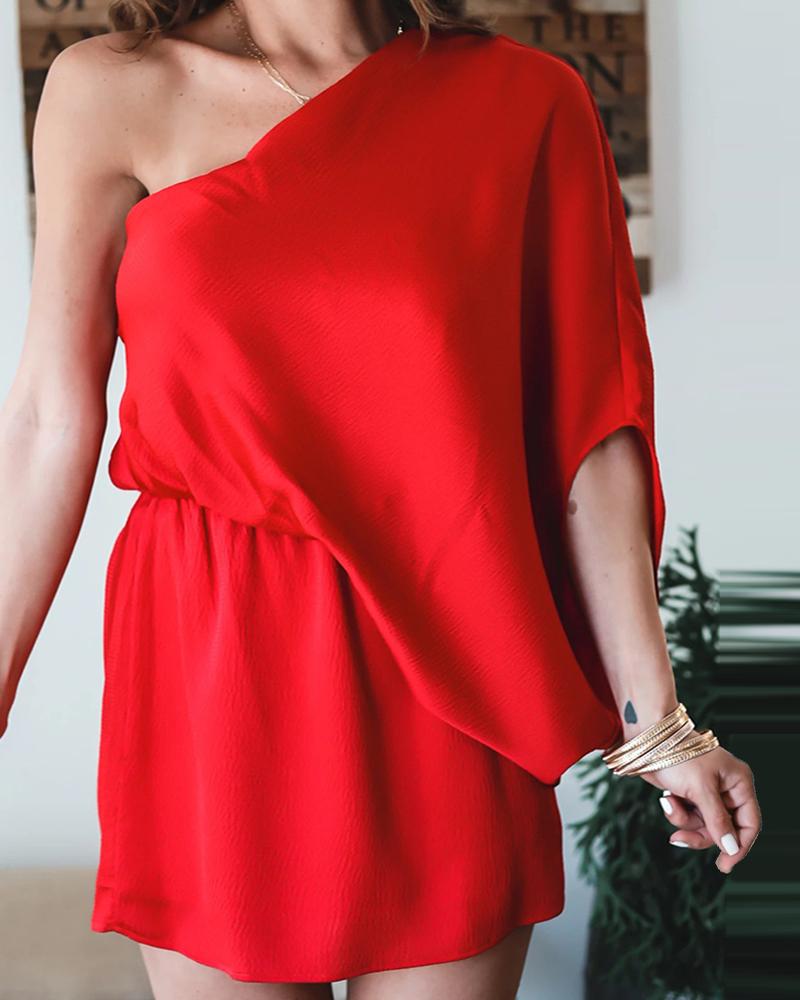 

One Shoulder Batwing Sleeve Casual Dress, Red