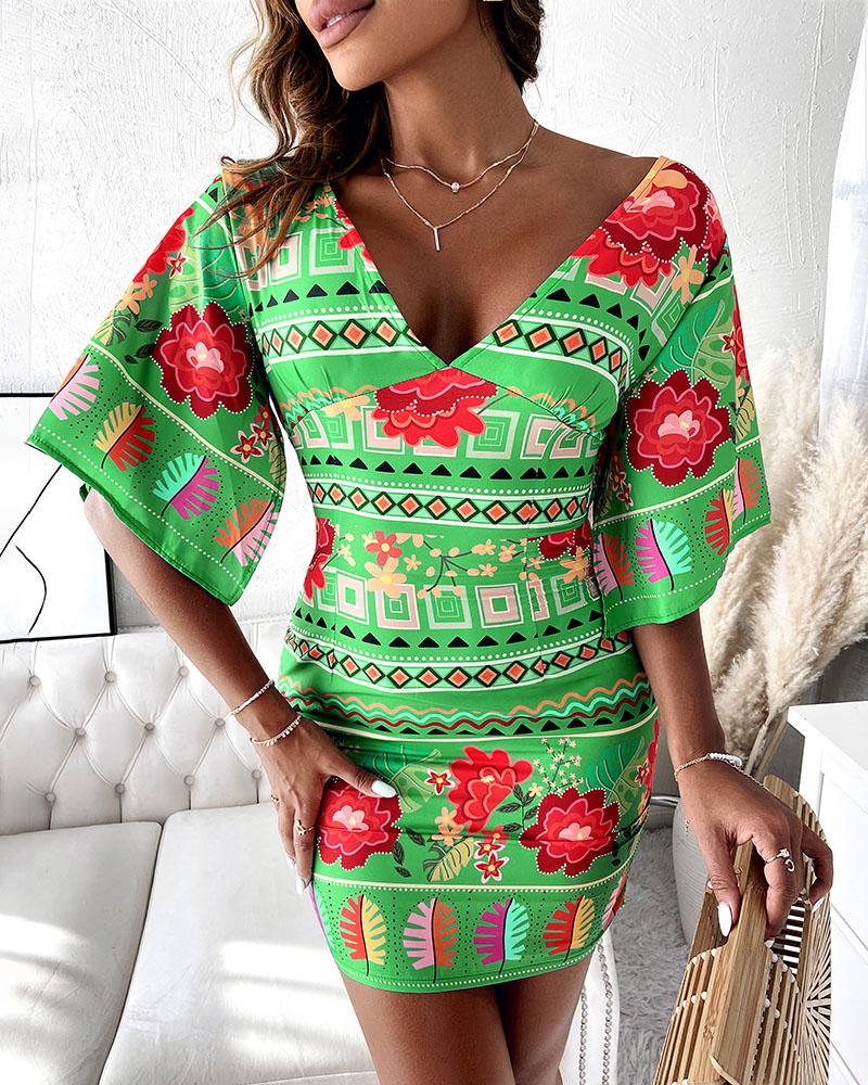 

Geo Pattern Floral Print Tied Detail Casual Dress, Green