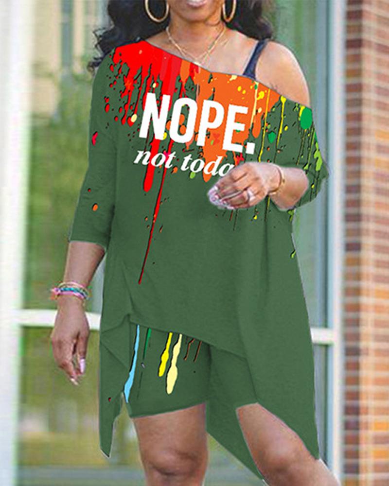 

Ink Splash Letter Print Asymmetrical Top & Shorts Set, Green