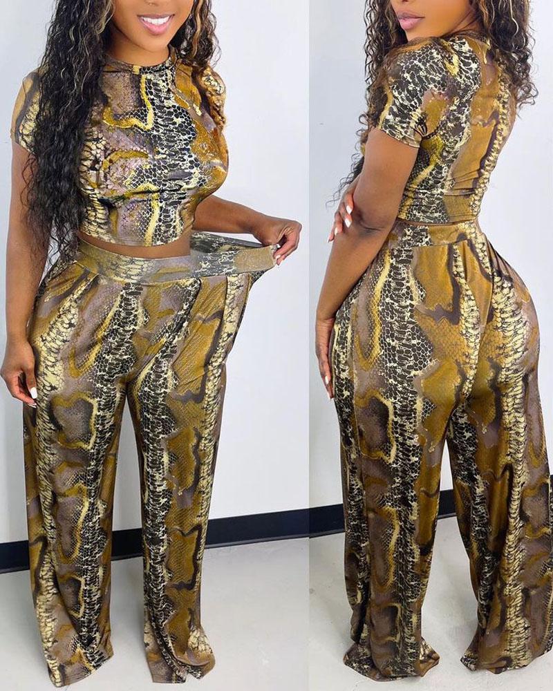 

Snakeskin Print Crop Top & Pants Set