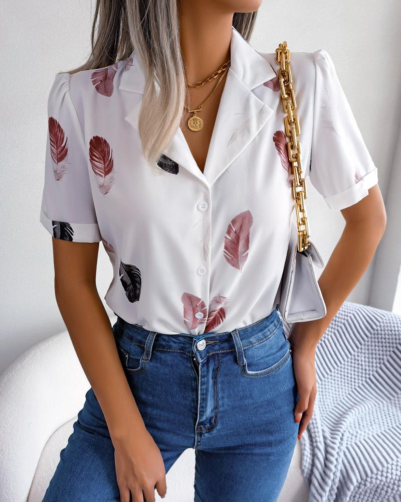 

Feather Print Notched Collar Short Sleeve Top, White