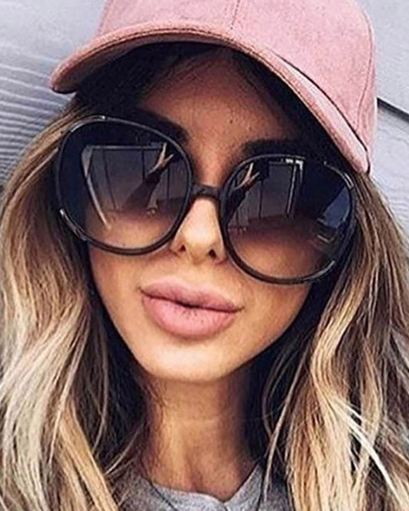 

1Pair Round Frame Oversized Ombre Lens Sunglasses, Black