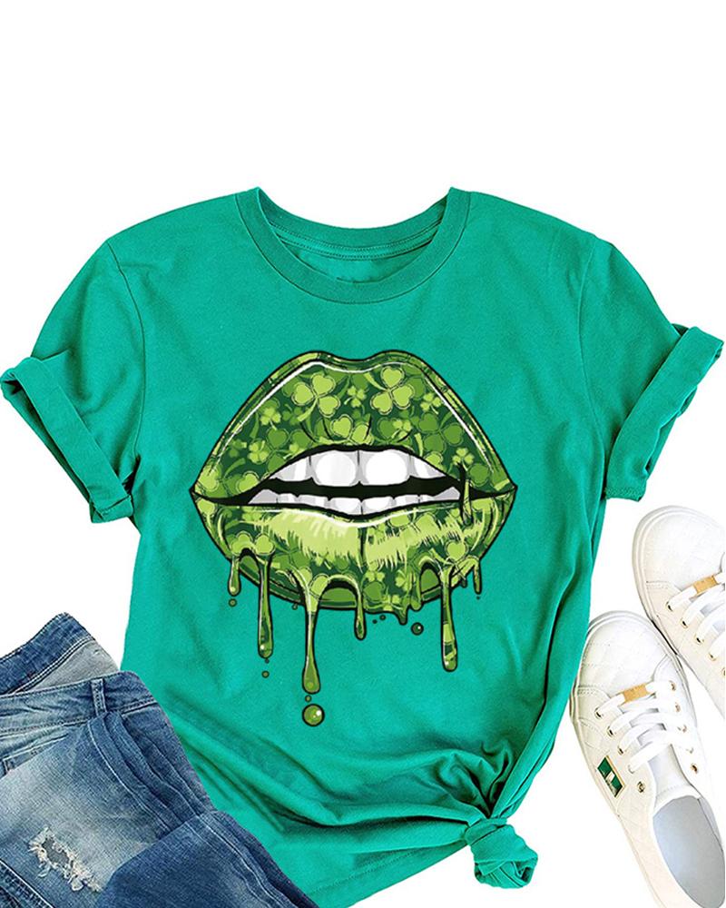 

St.Patrick's Day Lip Four Leaf Clover Print Short Sleeve Top, Green