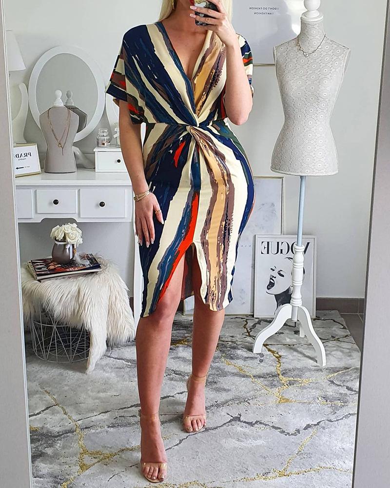 

Abstract Print Twisted Front Slit Short Sleeve Casual Dress, Multicolor