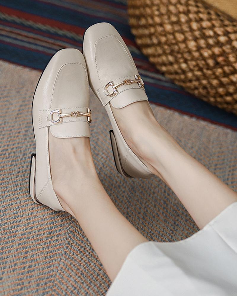 

Square-toe Splicing Letter Buckles Shallow Mouth Loafers, Apricot
