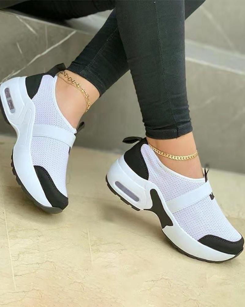 

Contrast Paneled Slip On Sneakers, White