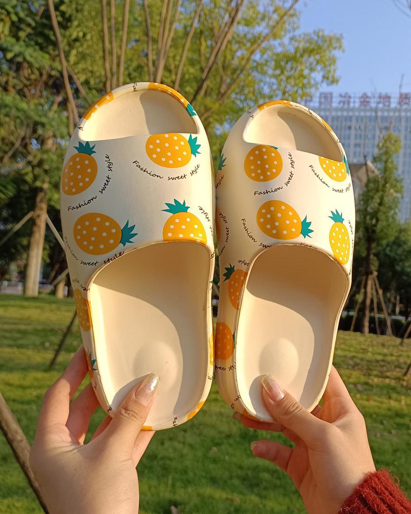 

Pineapple Print Round Toe Non-slip Slippers, White