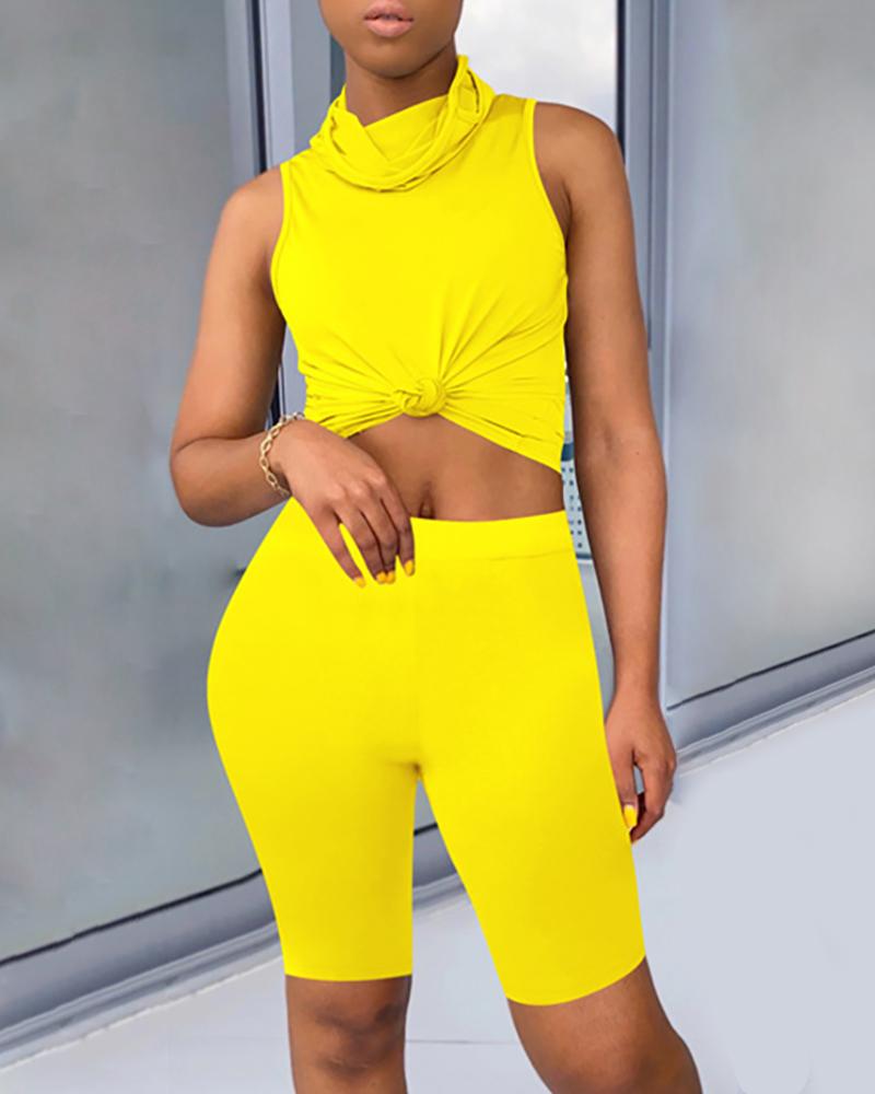 

Solid Sleeveless Casual Top & Shorts Set, Yellow