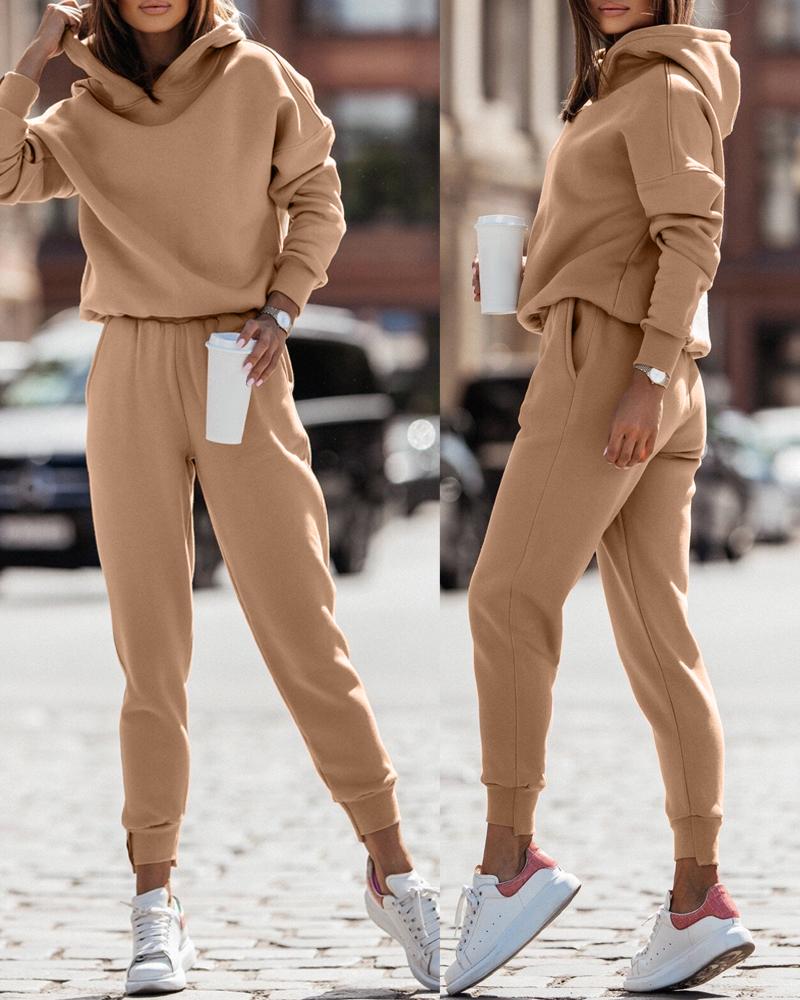 

Long Sleeve Hooded Sweatshirt & Cuffed Sweatpants Set, Khaki