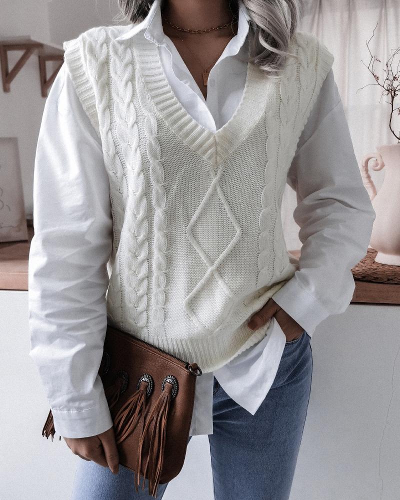

V-Neck Cable Knit Sweater Vest, White
