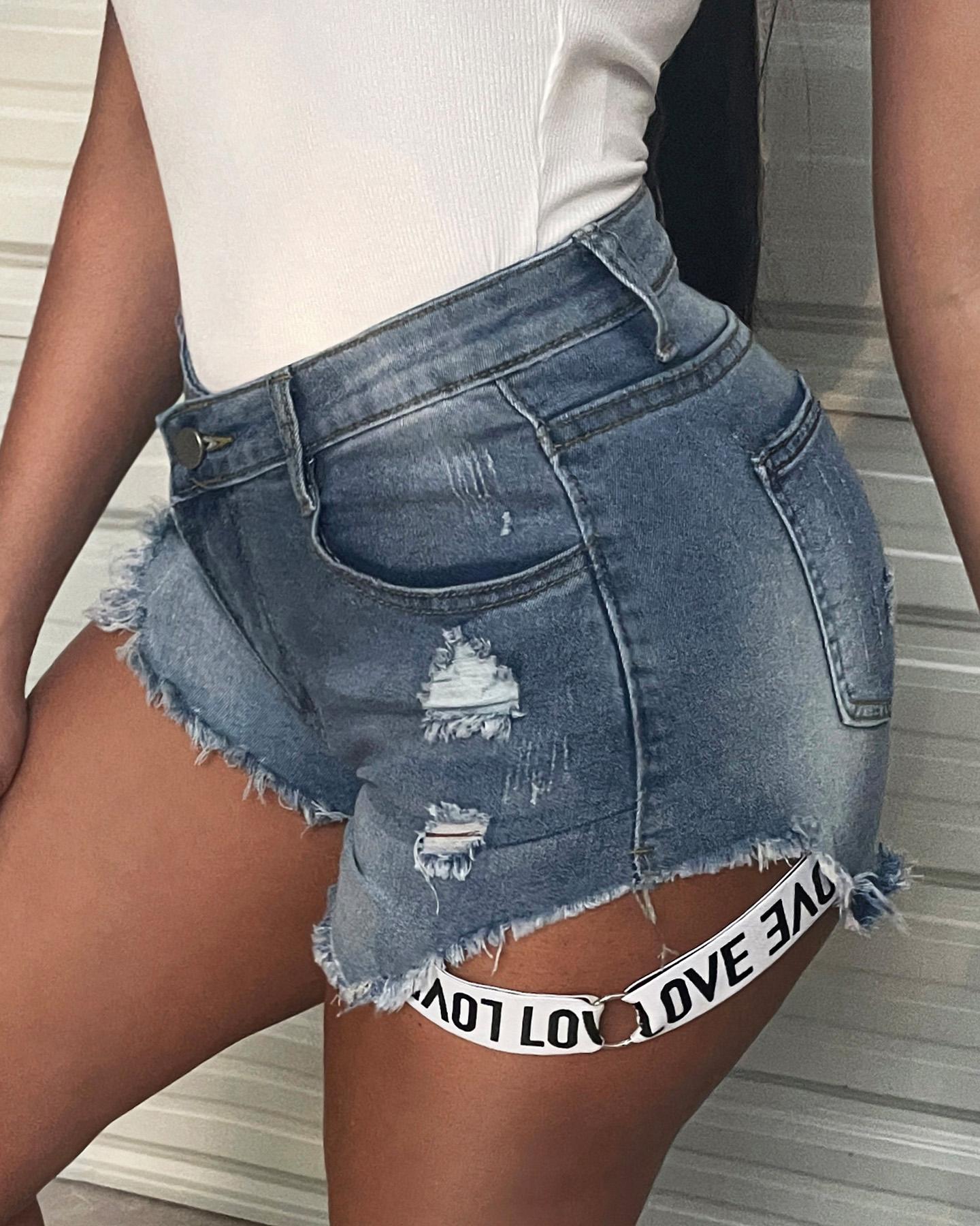 

Letter Tape Design Ripped Raw Hem Denim Shorts, Blue