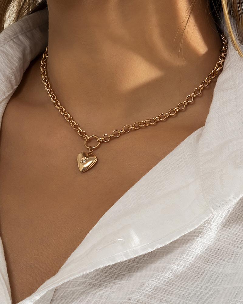

Heart Pattern Chain Pendant Necklace, Gold
