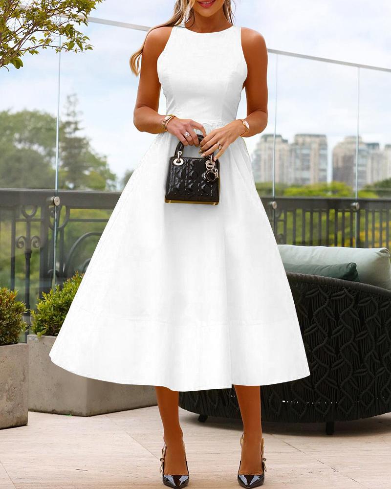 

Round Neck Sleeveless Flared Dress, White