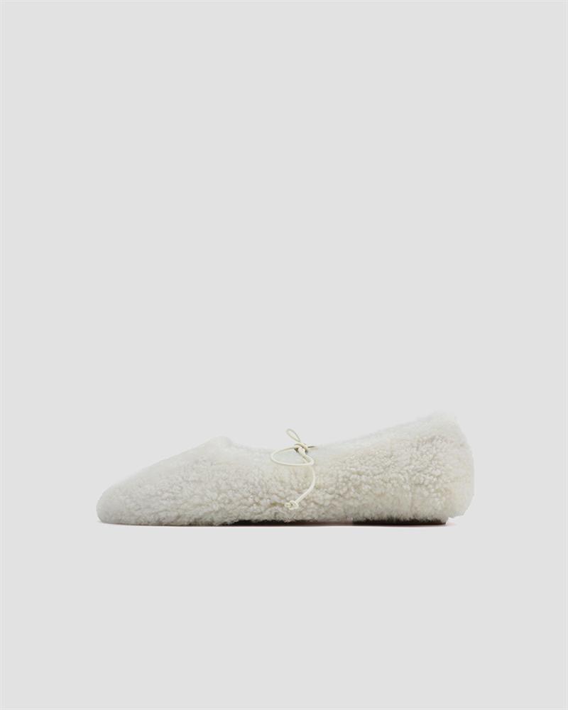 

Solid Round-toe Lace-up Upper Loafers, White