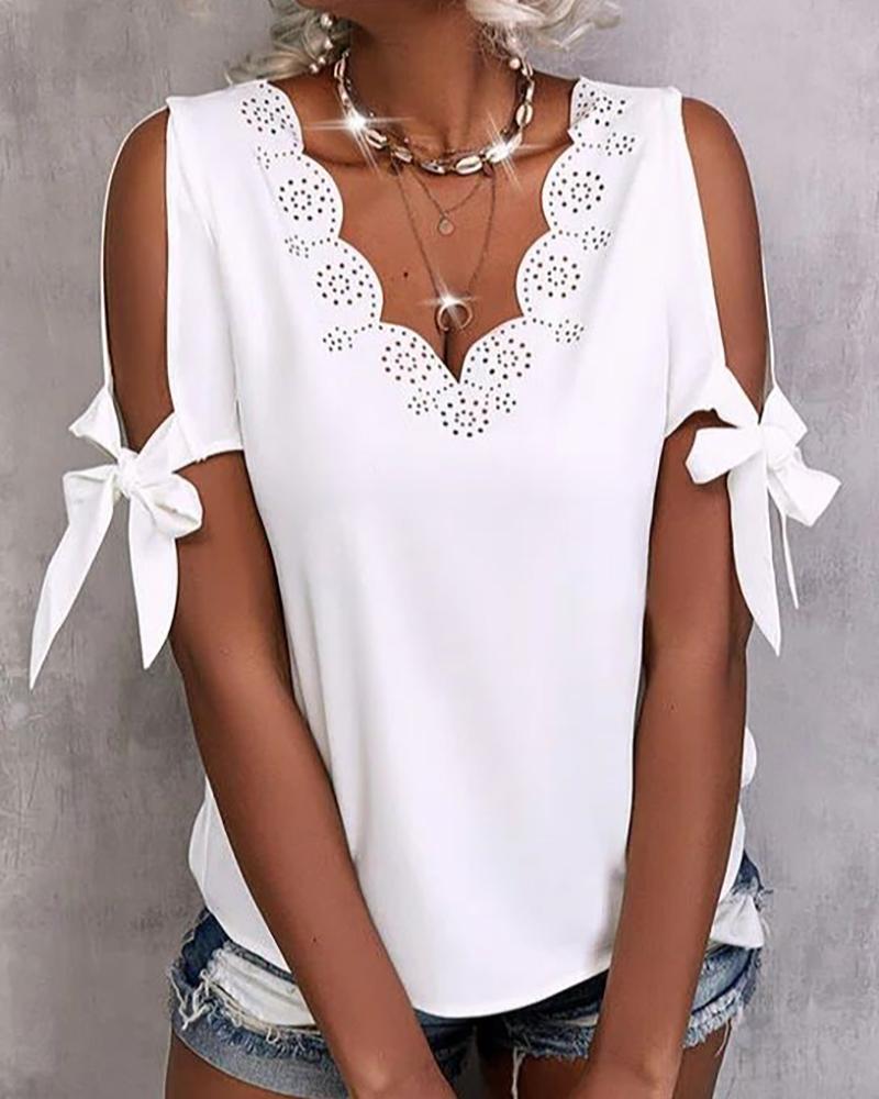 

Scallop Trim Cold Shoulder Rhinestone Decor Top, White
