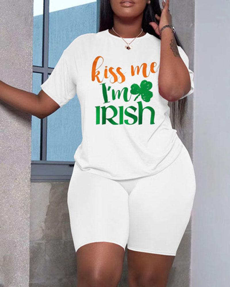 

Plus Size St. Patrick's Day Lucky Shamrock Kiss Me I'm Irish Print Top & Shorts Set, White