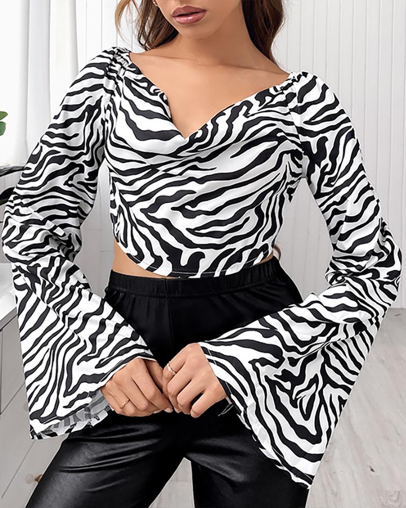 

Zebra Stripe Print Flared Sleeves Tie Back Crop Top, Black&white