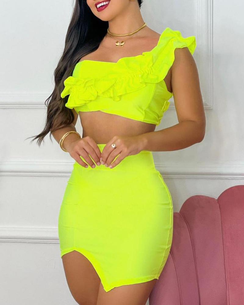 

Ruffle Hem One Shoulder Crop Top & Slit Skirt Set, Yellow