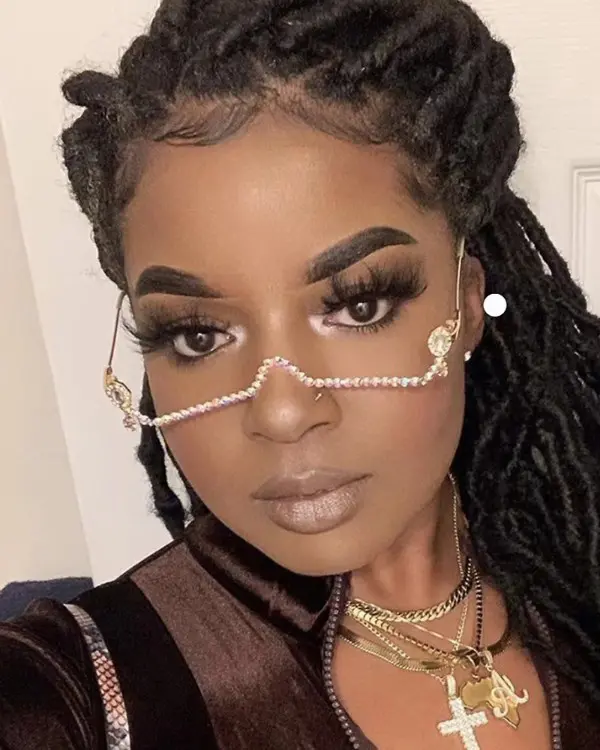 paire de lunettes sans lentille à demi-monture en strass